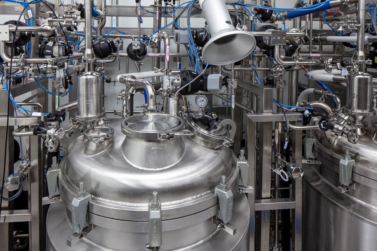 Technologie pro farmacii z CHARVÁT Pacovských strojíren